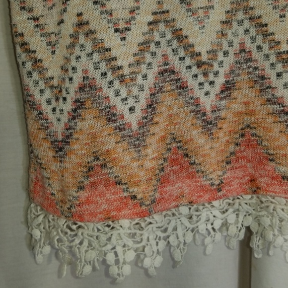 AGB Chevron light weight knit scoop neck sweater - Picture 2 of 4